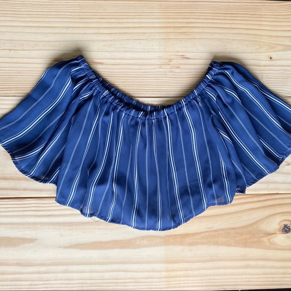 Boho Off The Shoulder Crop Top with Tie - Picture 4 of 5